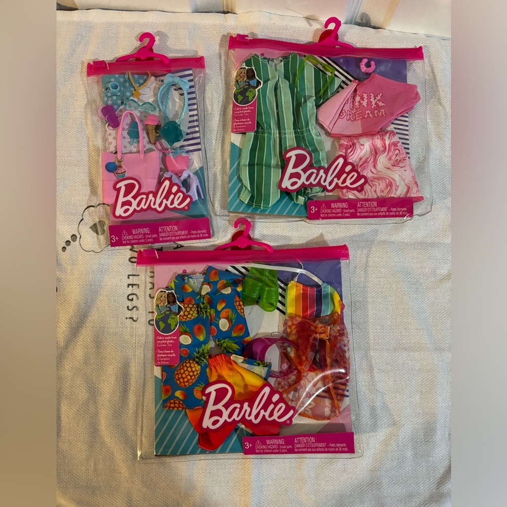 Barbie and Ken clothes and accessories new. - Picture 2 of 3